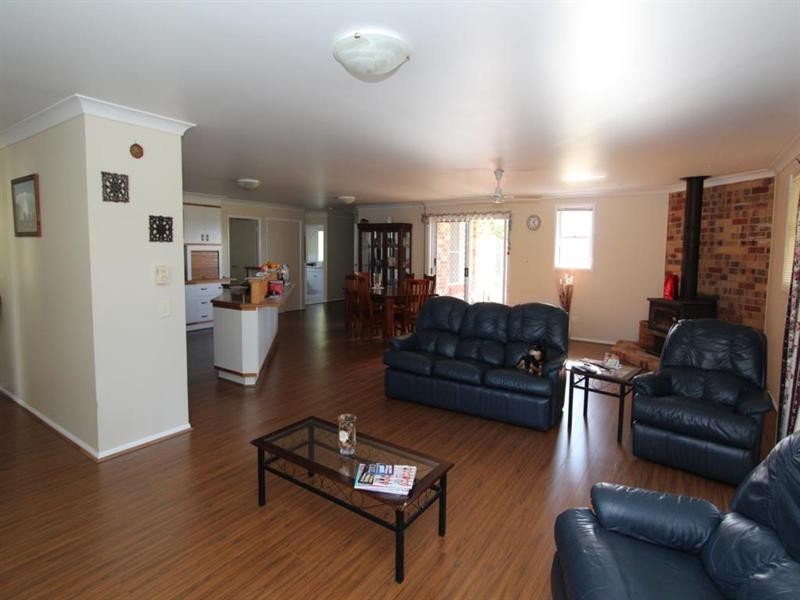 4 Wood Street, Tenterfield NSW 2372