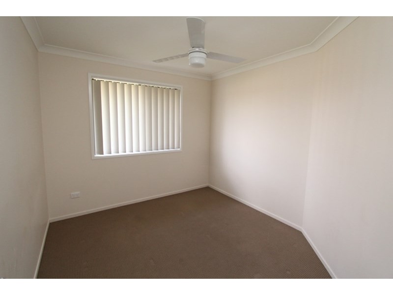 1 Parkes Drive, Tenterfield NSW 2372