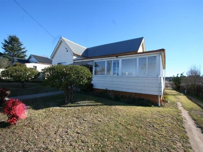 394 Rouse Street, Tenterfield NSW 2372