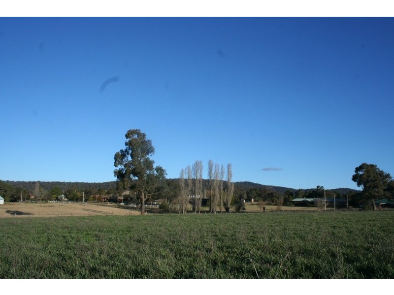 . Cnr Aldershot and East, Tenterfield NSW 2372