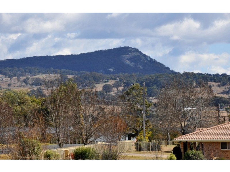 . Cnr Aldershot and East, Tenterfield NSW 2372