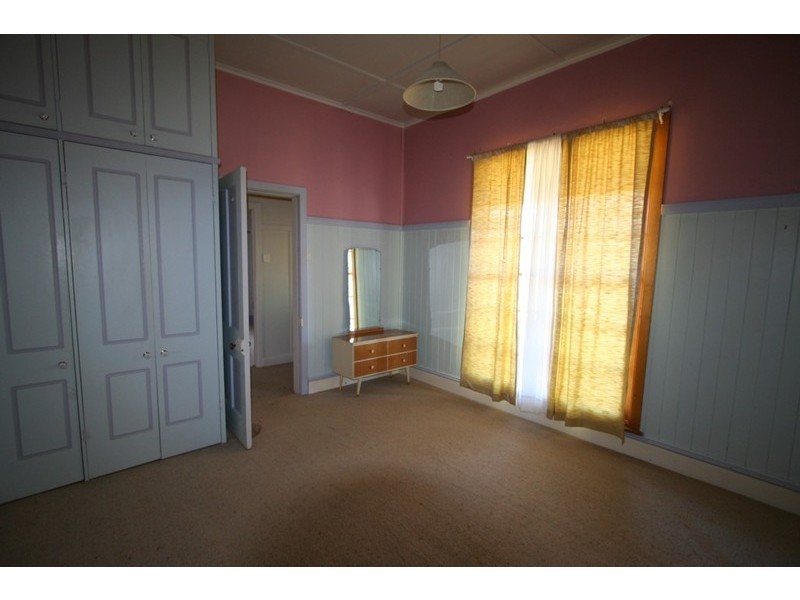 138 Molesworth Street, Tenterfield NSW 2372