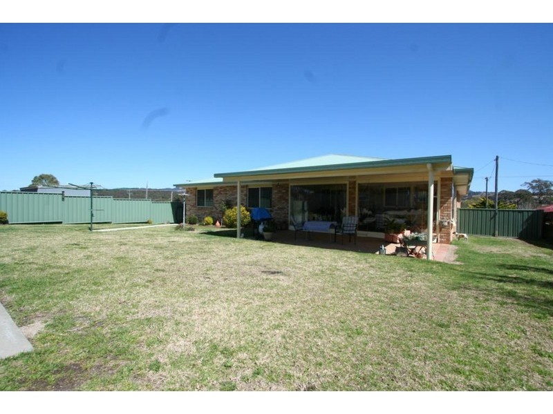 37 Scott Street, Tenterfield NSW 2372