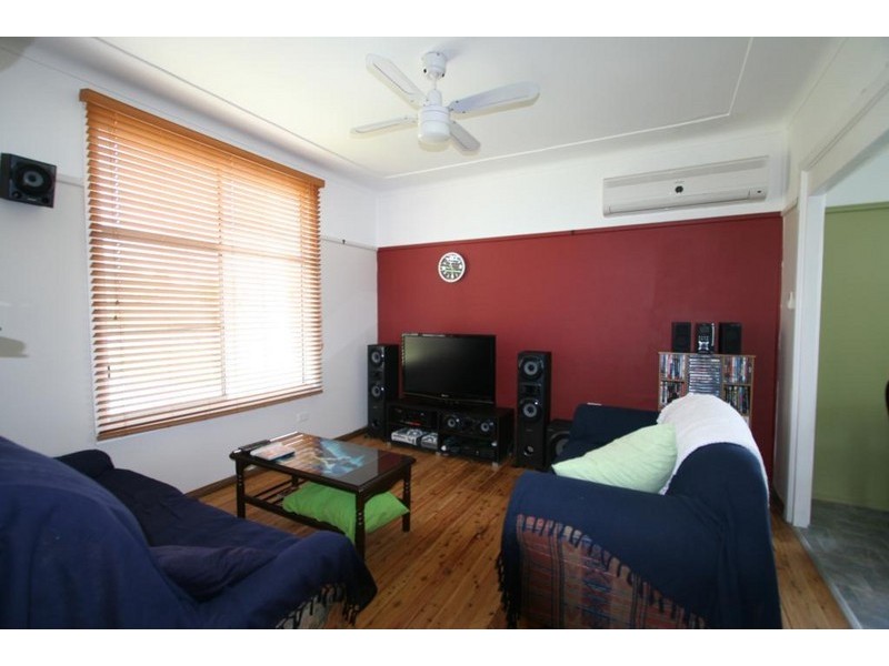 2 Jubilee Street, Tenterfield NSW 2372