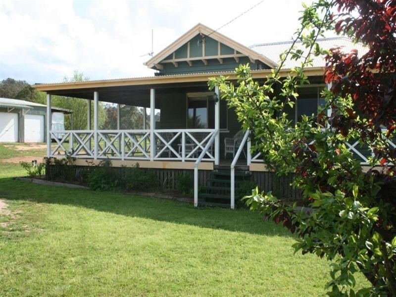 33 Geyers Road, Tenterfield NSW 2372