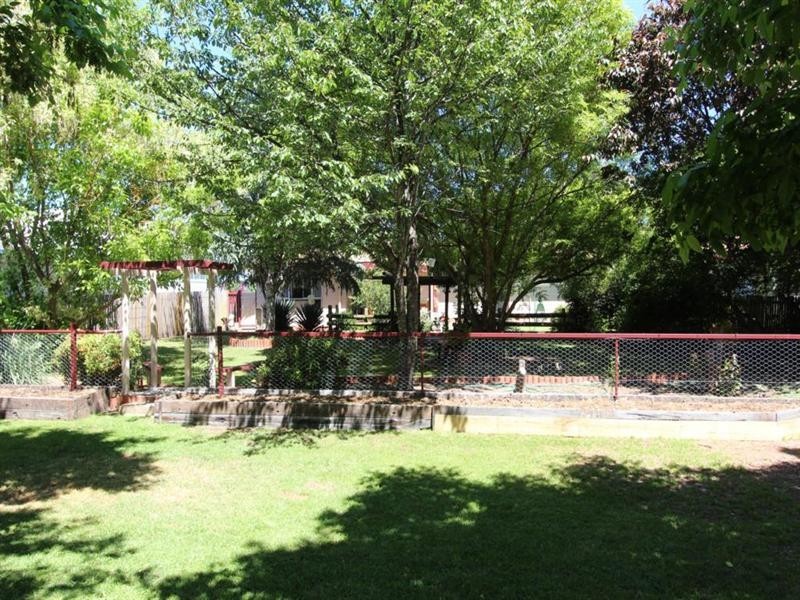 91 Logan Street, Tenterfield NSW 2372