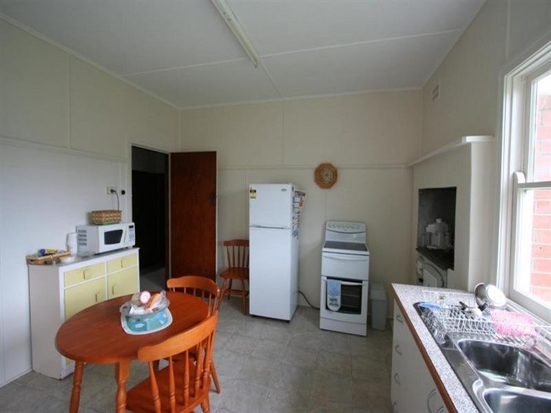 132 Bulwer Street, Tenterfield NSW 2372