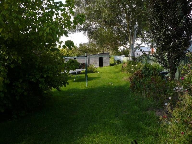 108-110 Miles Street, Tenterfield NSW 2372