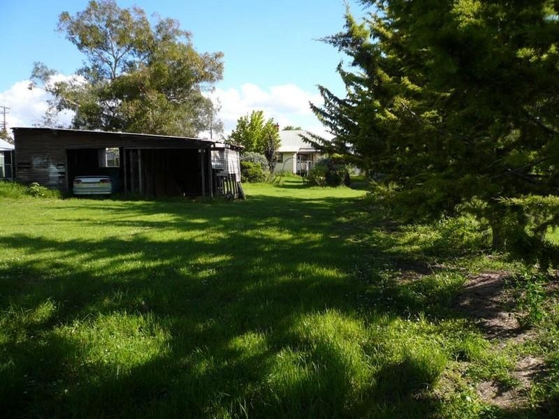 108-110 Miles Street, Tenterfield NSW 2372