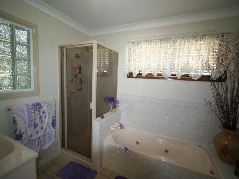 88 Manners Street, Tenterfield NSW 2372