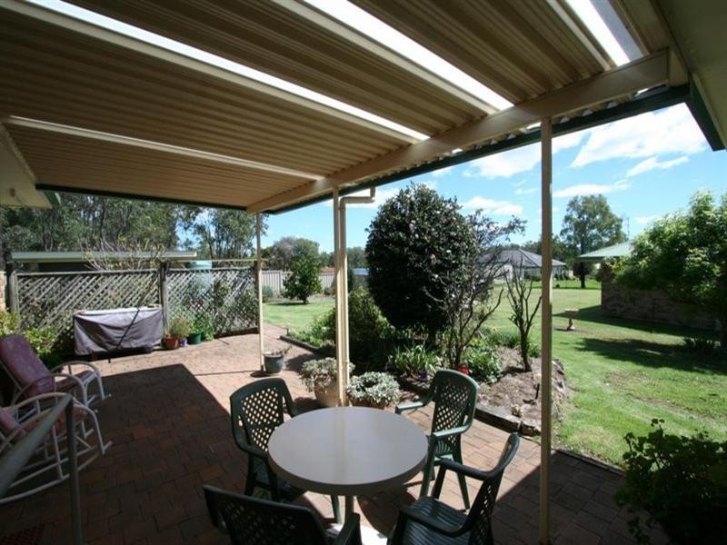 28 East Street, Tenterfield NSW 2372