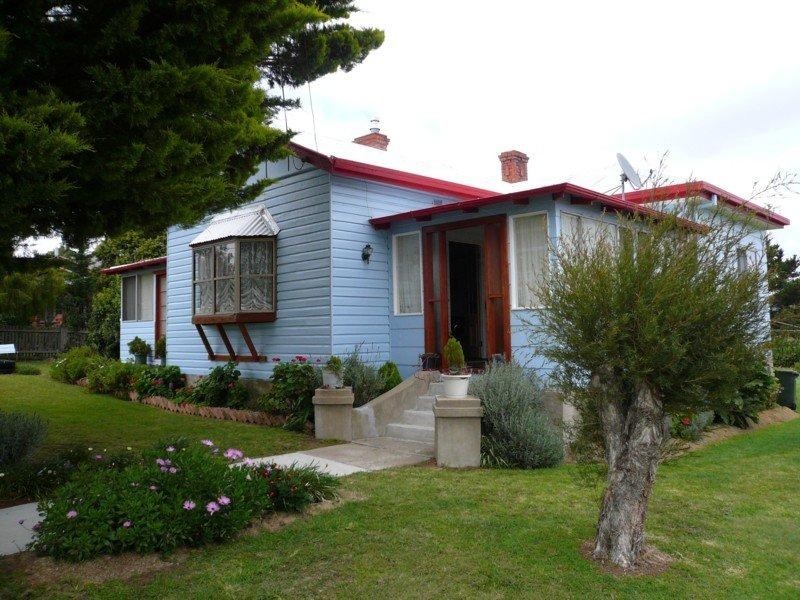 77 Bulwer Street, Tenterfield NSW 2372