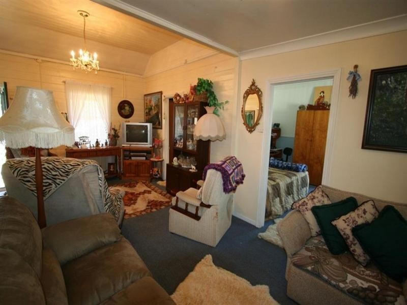 29 Railway Street, Tenterfield NSW 2372