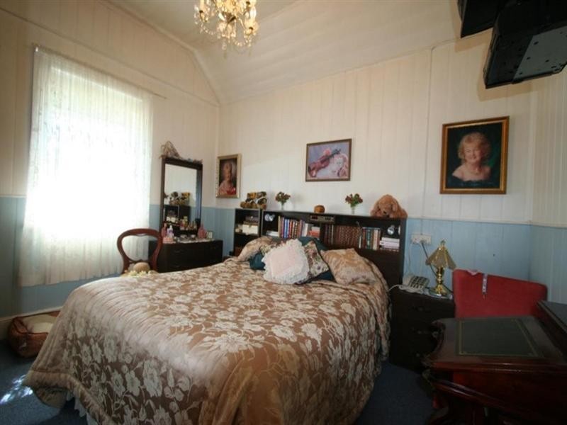 29 Railway Street, Tenterfield NSW 2372