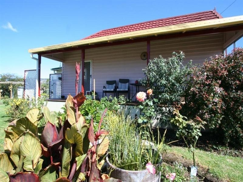29 Railway Street, Tenterfield NSW 2372