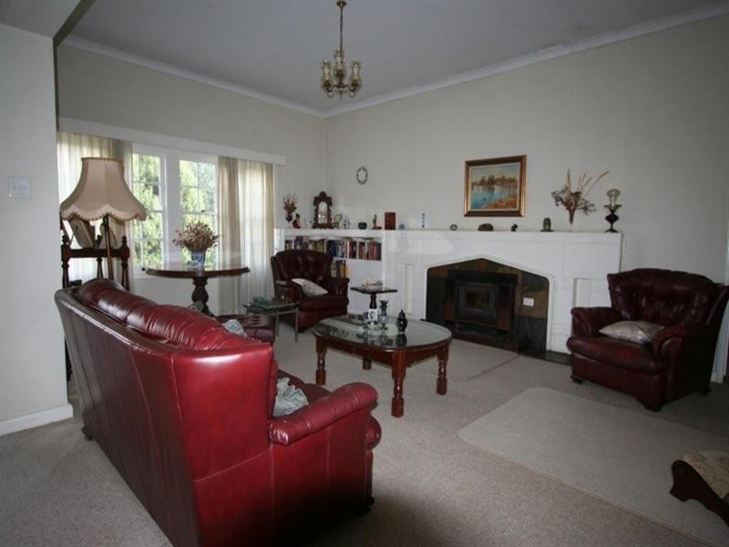 16 Naas Street, Tenterfield NSW 2372