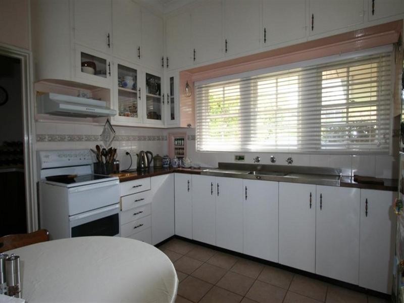 16 Naas Street, Tenterfield NSW 2372