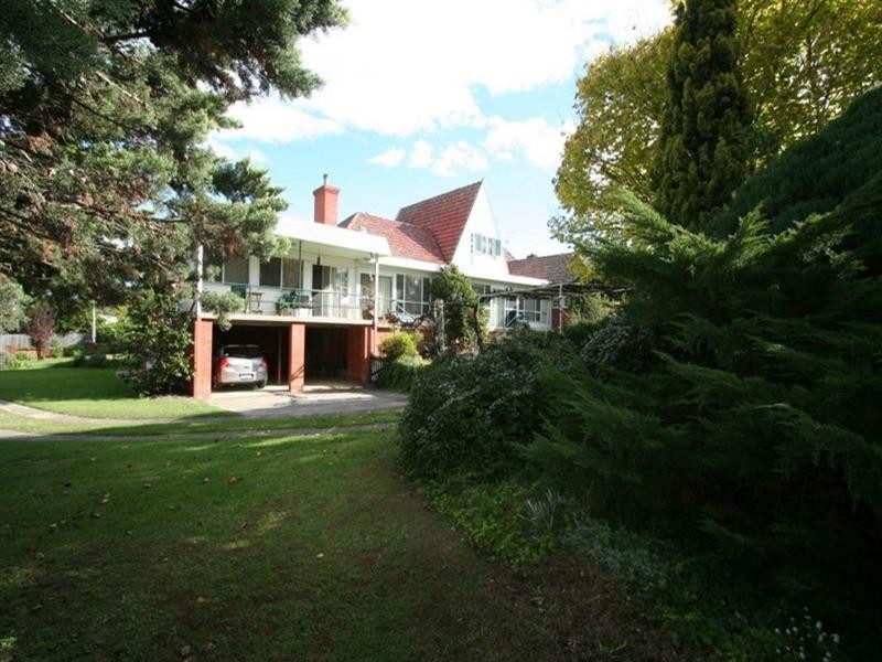 16 Naas Street, Tenterfield NSW 2372