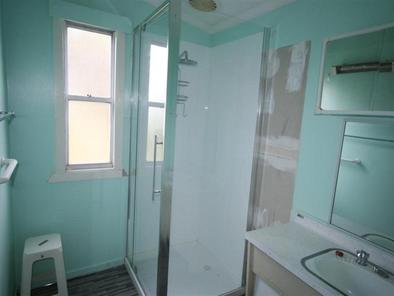 33 Gladstone Street, Jennings NSW 2372