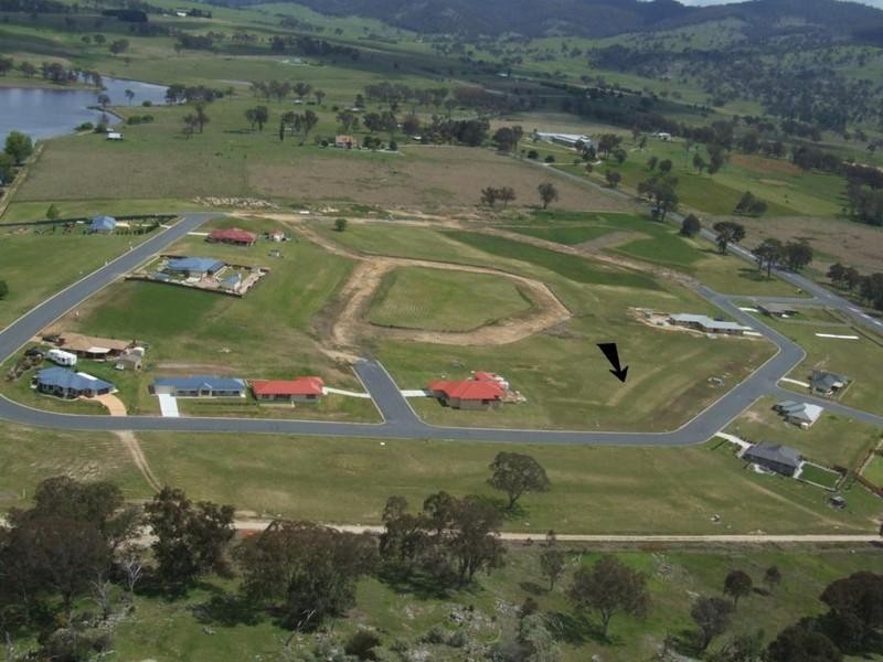 14 Parkes Drive, Tenterfield NSW 2372