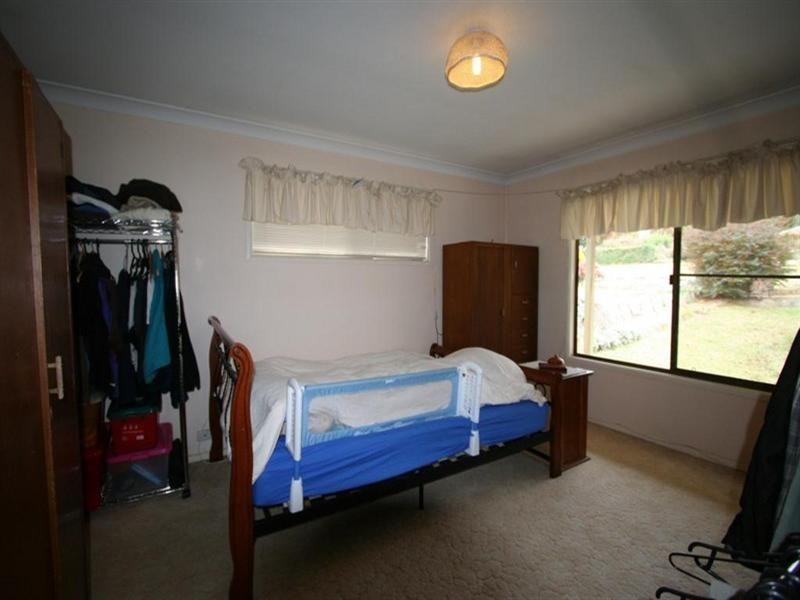 25 George Street, Tenterfield NSW 2372
