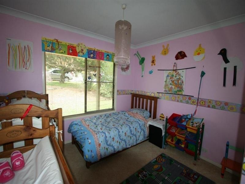 25 George Street, Tenterfield NSW 2372
