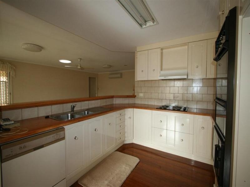 81 Wood Street, Tenterfield NSW 2372