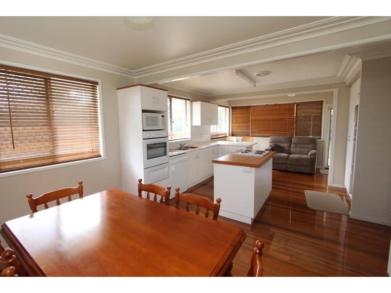 129 Wood Street, Tenterfield NSW 2372