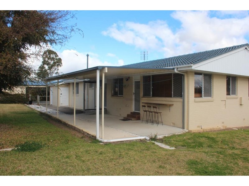 129 Wood Street, Tenterfield NSW 2372