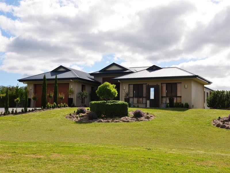 159 Bellevue Road, Tenterfield NSW 2372