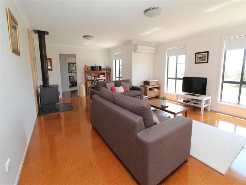 165 Cowper Street, Tenterfield NSW 2372