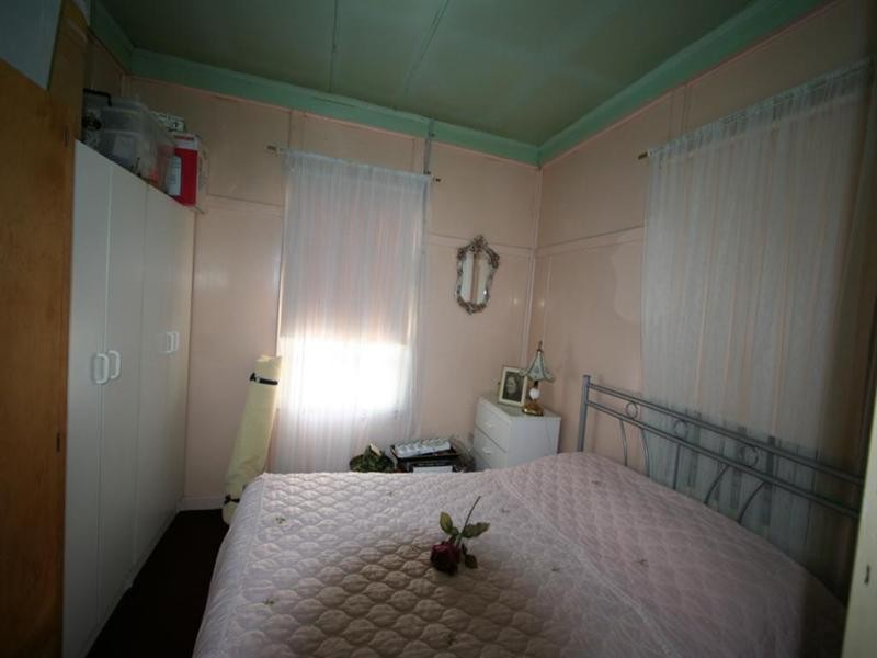 14 Railway Street, Tenterfield NSW 2372