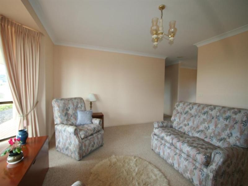 73 Clive Street, Tenterfield NSW 2372