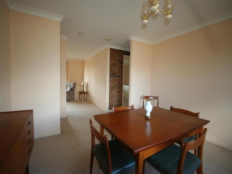 73 Clive Street, Tenterfield NSW 2372