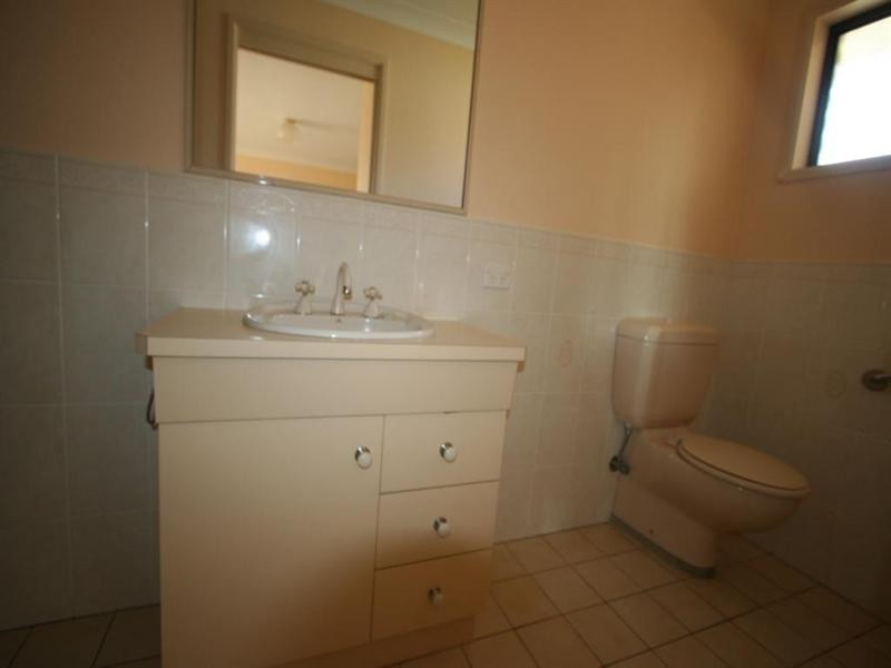 73 Clive Street, Tenterfield NSW 2372