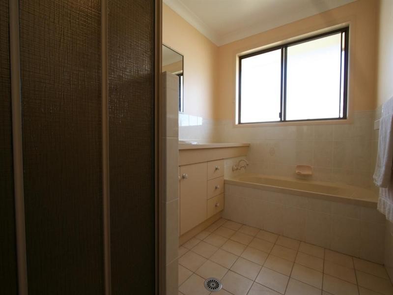 73 Clive Street, Tenterfield NSW 2372