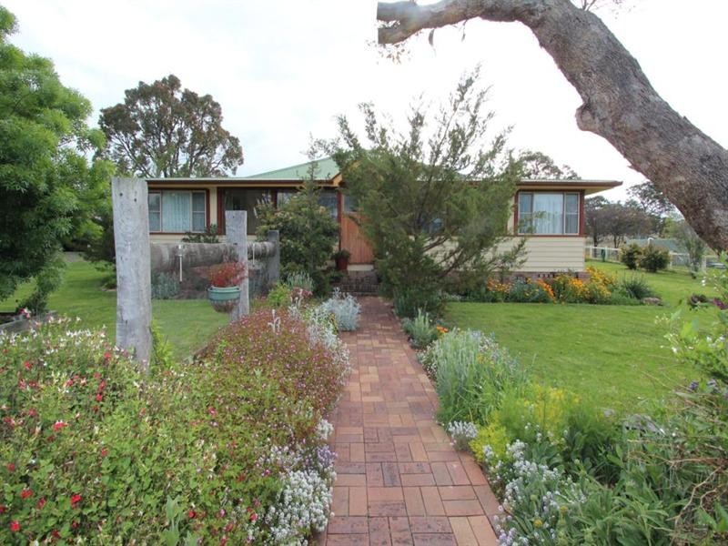 1 Bismark Street, Tenterfield NSW 2372