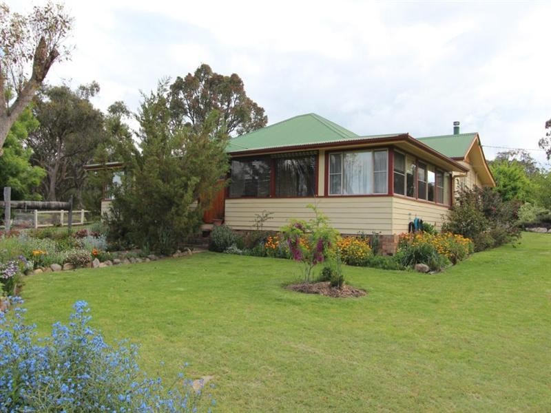 1 Bismark Street, Tenterfield NSW 2372