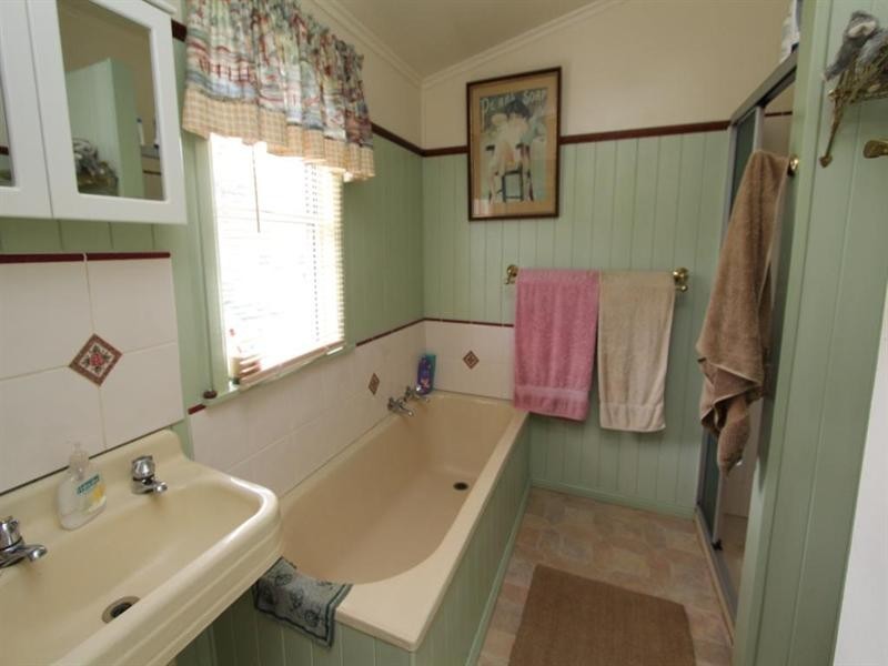 1 Bismark Street, Tenterfield NSW 2372