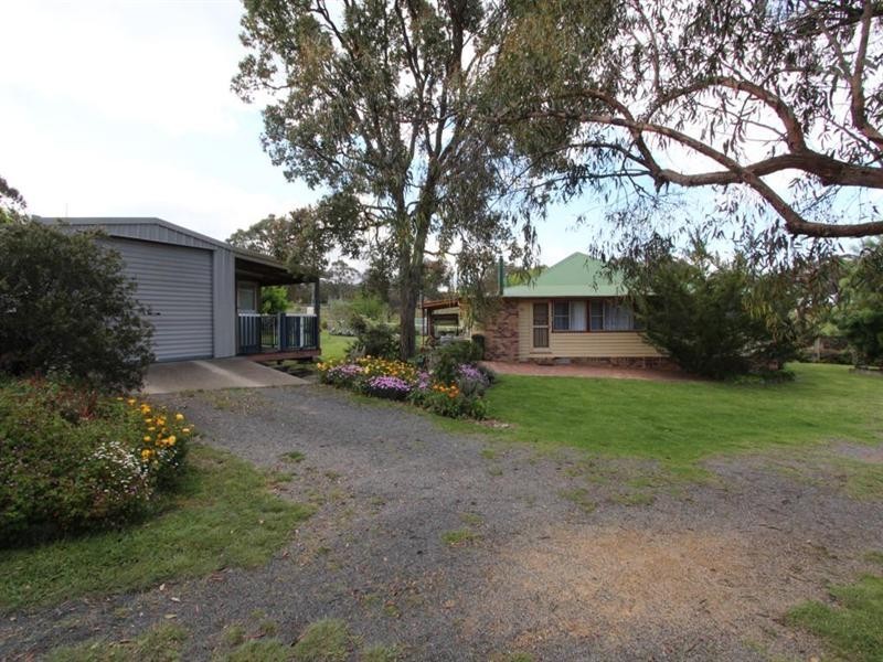 1 Bismark Street, Tenterfield NSW 2372