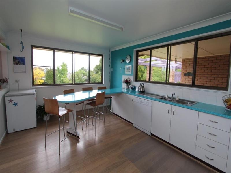 12 Wood Street, Tenterfield NSW 2372