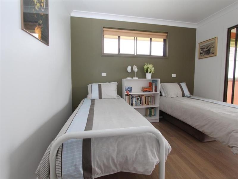 12 Wood Street, Tenterfield NSW 2372