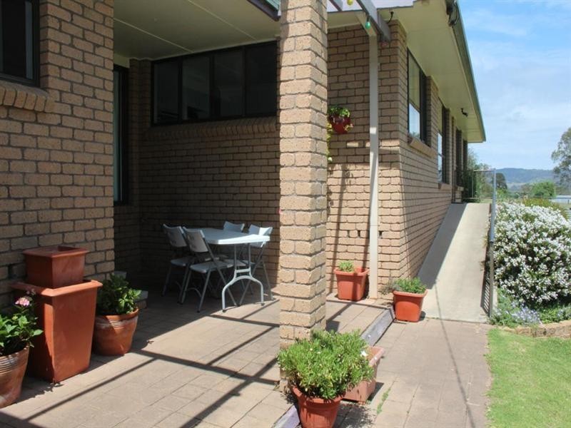 12 Wood Street, Tenterfield NSW 2372