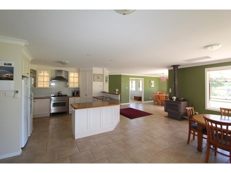 142 Cowper Street, Tenterfield NSW 2372