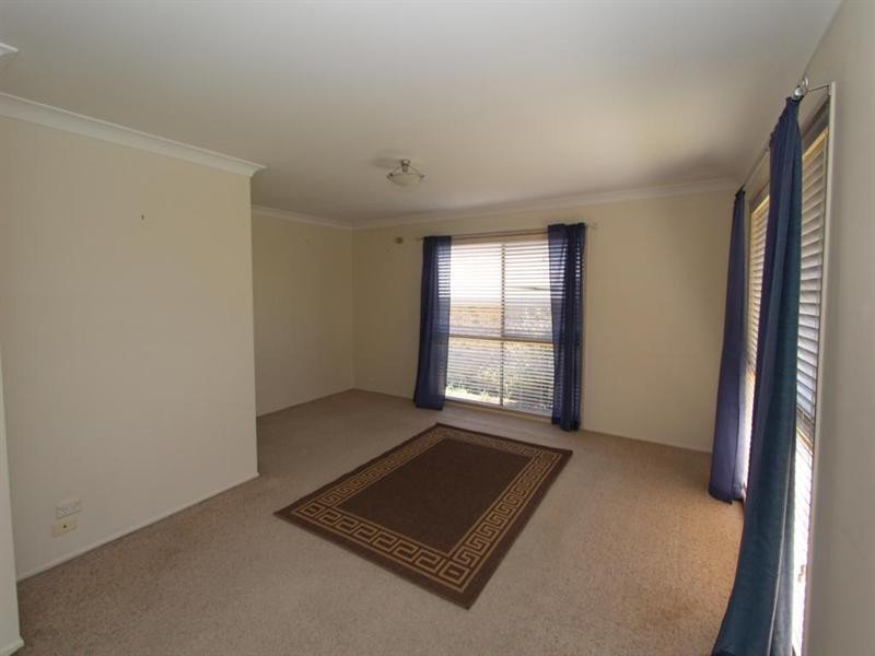 223 Bulwer Street, Tenterfield NSW 2372