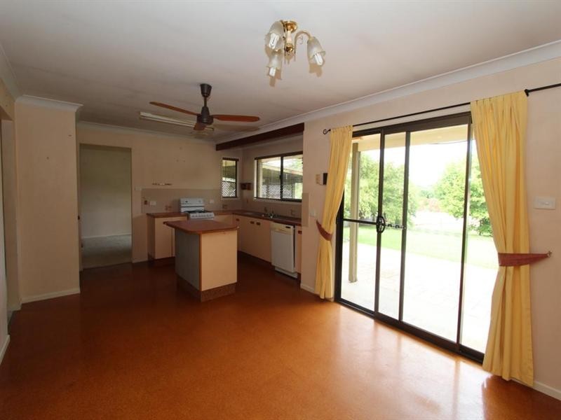 25 George Street, Tenterfield NSW 2372