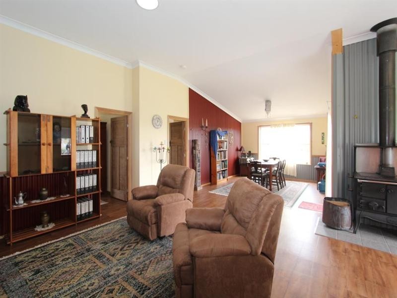 1925 Bruxner Highway, Tenterfield NSW 2372