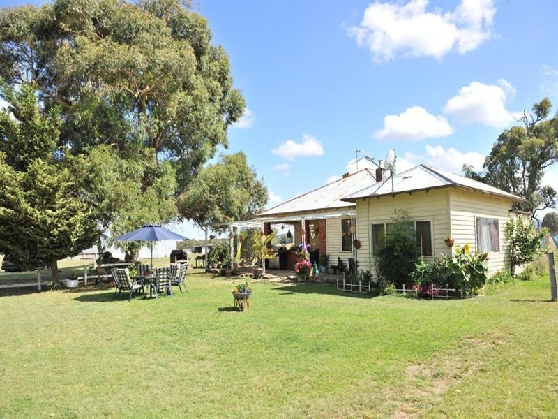 2826 Kingstown Road, Uralla NSW 2358