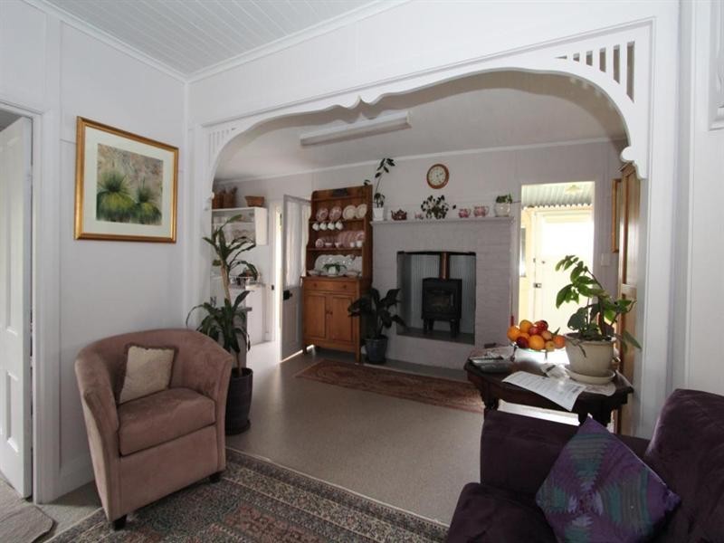 387 Rouse Street, Tenterfield NSW 2372