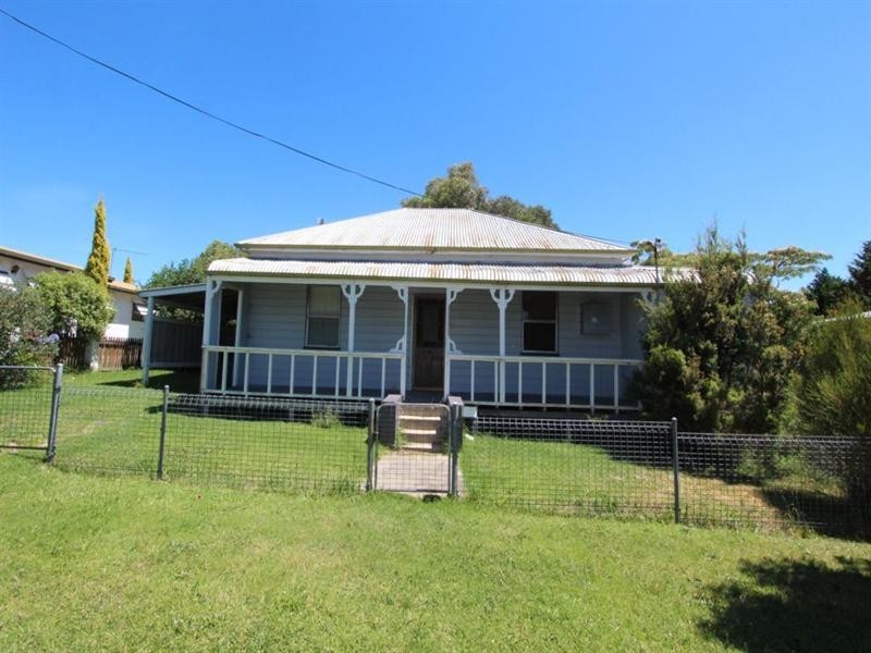 125 Douglas, Tenterfield NSW 2372